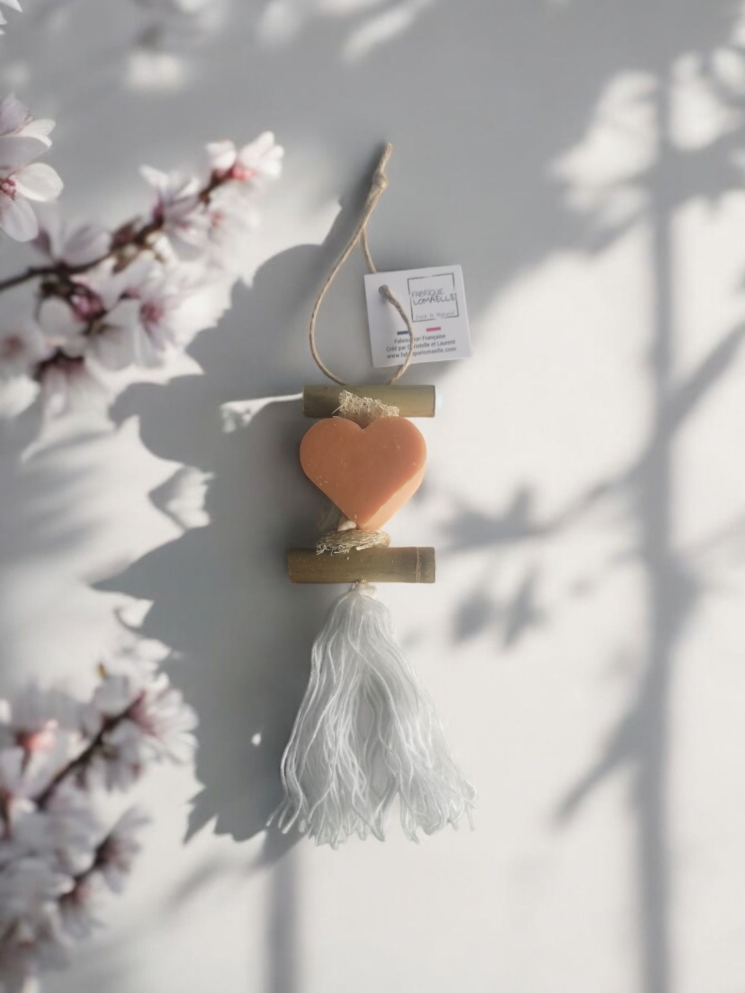 coeur orange 2-Photoroom